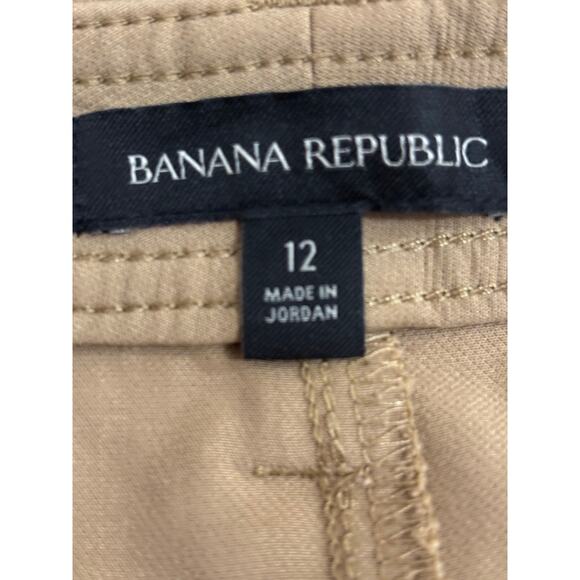 Banana Republic HIgh Rise Tapered Cargo Pant, tan, year round, capsule wardrobe - Picture 6 of 7